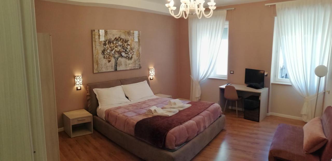 Hotel Km 0 Dal Centro By Tiziana Monaldi Pitigliano Zewnętrze zdjęcie